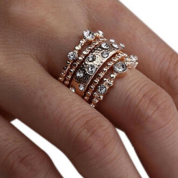 New Gold plated 5 pcs set Rings - Picture 2 of 6